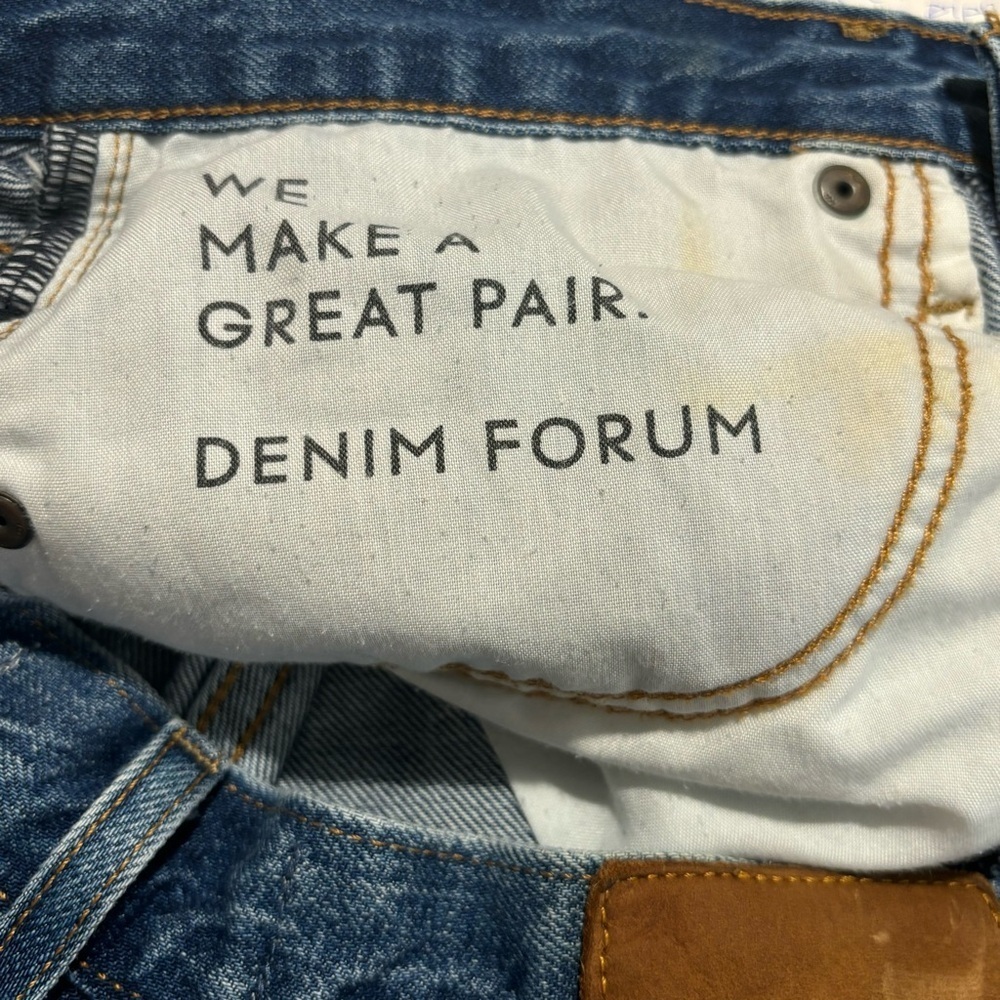 DENIM FORUM Sz 28 Jeans The Nina Store Pipe Button Fly Mid-Wash High Rise Denim - Picture 9 of 13